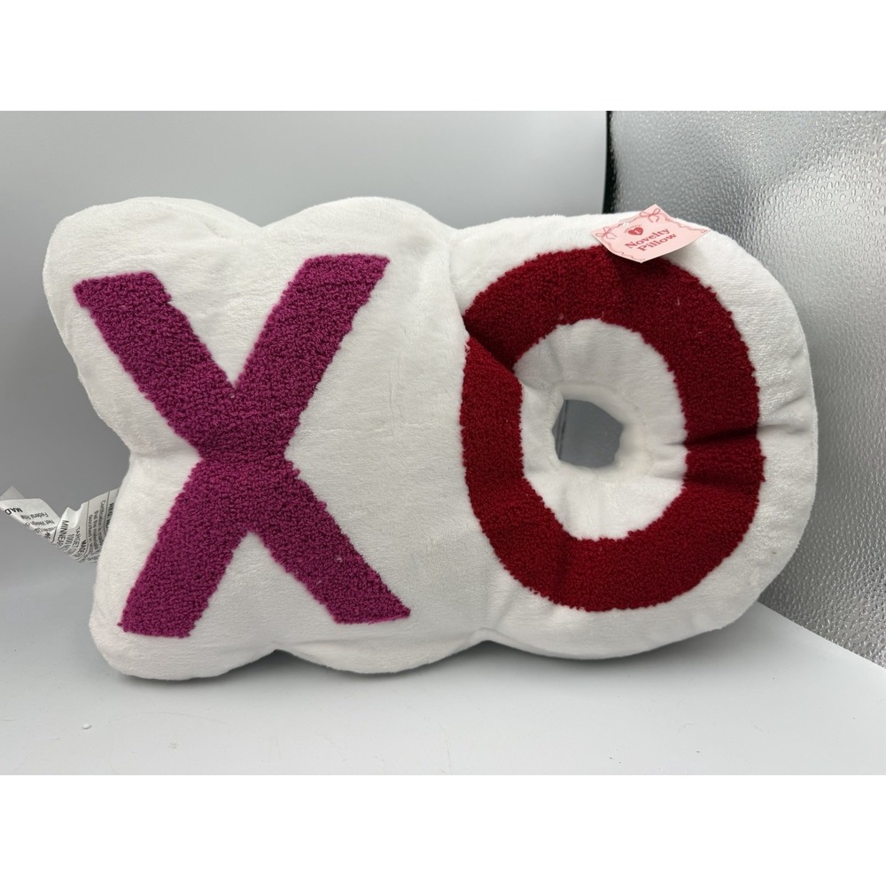 Target Bullseye's Playground Valentine's Day XO Pillow 16"L x 10"W (NWT)